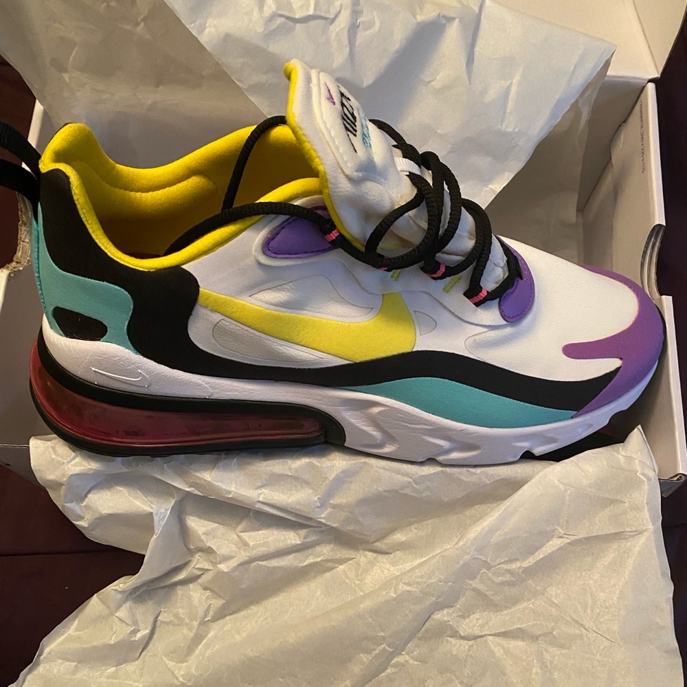 Women’s Air Max 270 React 'Bright Violet